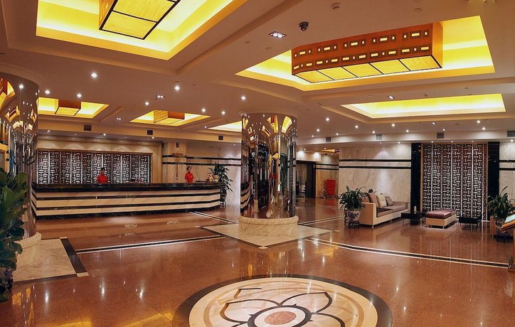 Imagen de los interiores del Hotel Liuzhou Grand Hotel. Foto 18