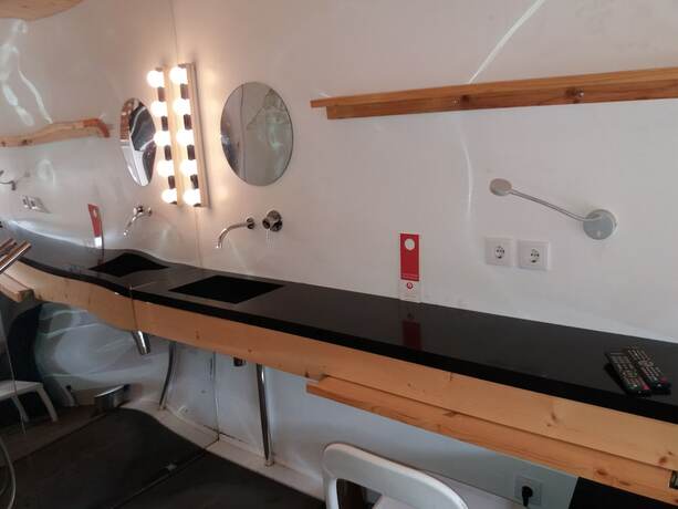 Imagen de la habitación del Hotel Liv Inn Guest House. Foto 12