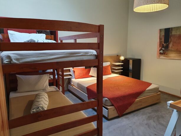 Imagen de la habitación del Hotel Liv Inn Guest House. Foto 17