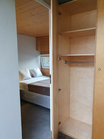 Imagen de la habitación del Hotel Liv Inn Guest House. Foto 19