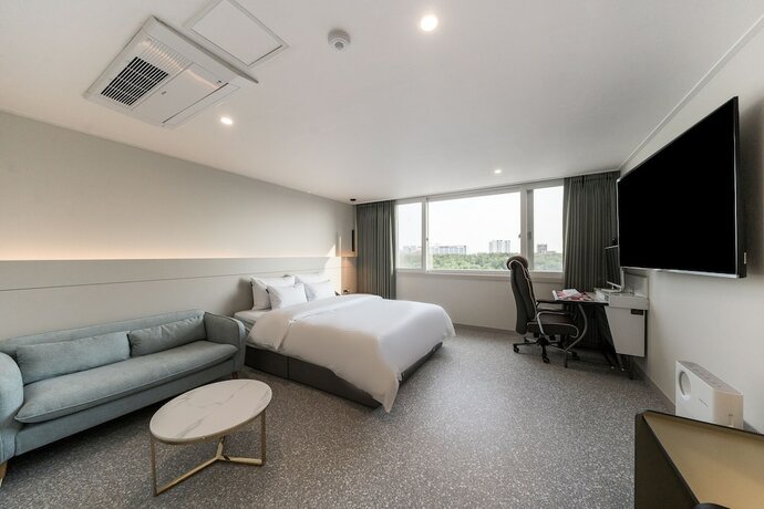 Imagen de la habitación del Hotel Liv Life. Foto 20