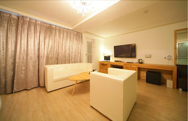 Imagen de la habitación del Hotel Liv Life. Foto 31