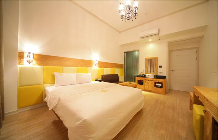 Imagen de la habitación del Hotel Liv Life. Foto 36