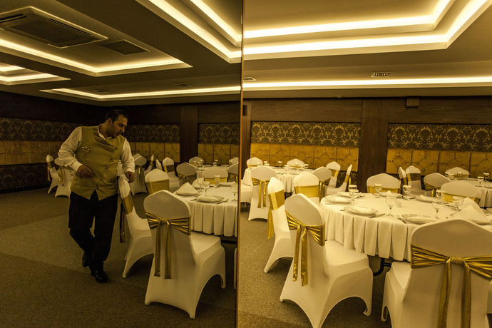 Imagen de la piscina del Hotel Liv Suit. Foto 16