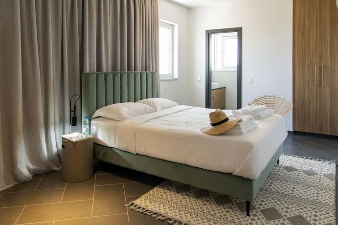 Imagen de la habitación del Hotel Liv Urban Larnaca. Foto 19