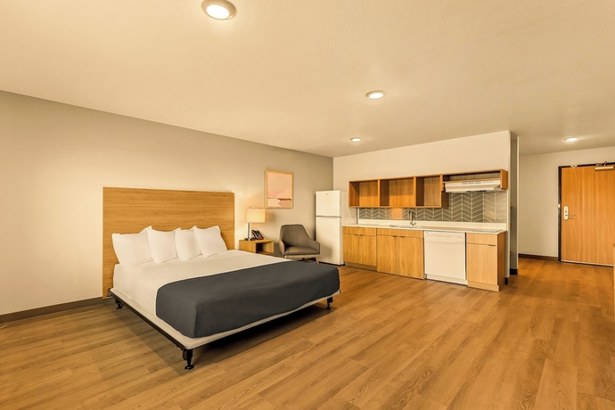 Imagen de la habitación del Hotel LivAway Suites Orem-Vineyard. Foto 8
