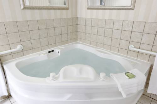 Imagen de la habitación del Hotel LivINN Hotel Cincinnati North/ Sharonville. Foto 5