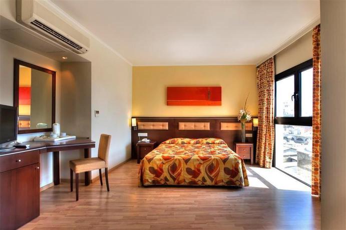 Imagen general del Hotel Livadhiotis City. Foto 6