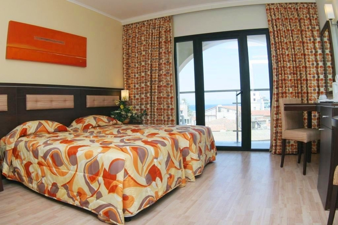 Imagen general del Hotel Livadhiotis City. Foto 10