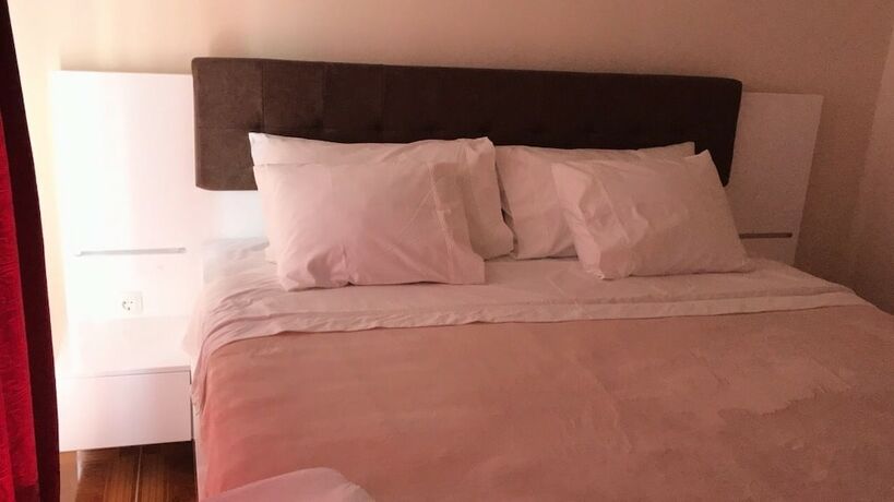 Imagen de la habitación del Hotel Livadic. Foto 15