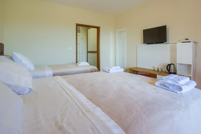 Imagen de la habitación del Hotel Livadic. Foto 28