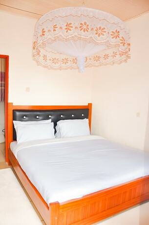 Imagen de la habitación del Hotel Livalana. Foto 16