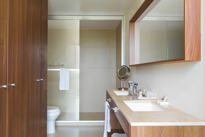 Imagen de la habitación del Hotel Live Aqua Private Residences Vallarta. Foto 11