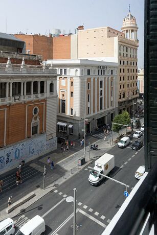 Imagen general del Hotel Live It Gran Via. Foto 7