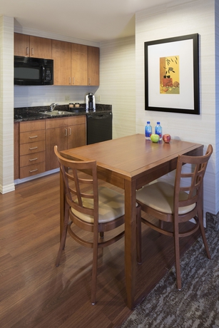 Imagen de la habitación del Hotel Live! Lofts. Foto 7