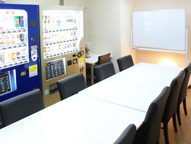 Imagen general del Hotel Live Max Budget - Tokyo Hamura Station. Foto 6