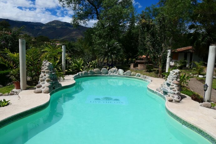 Imagen general del Hotel Live The Life And Toro Bar. Foto 6