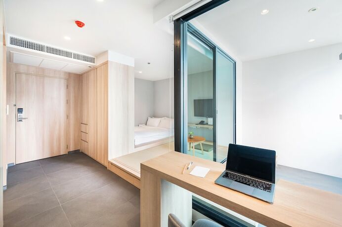Imagen de la habitación del Hotel LiveZen Bangkok. Foto 20