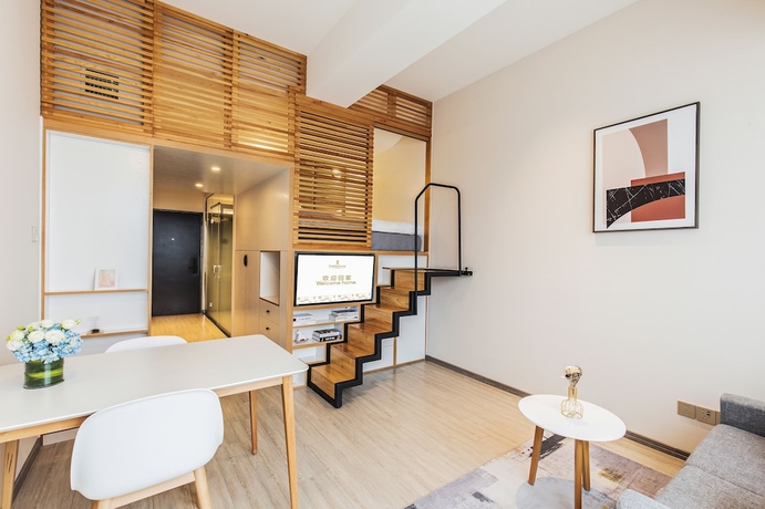 Imagen de la habitación del Hotel Livefortuna. Foto 6