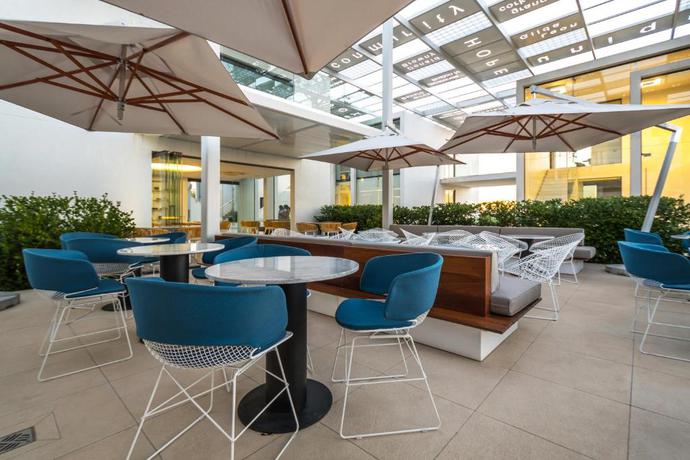 Imagen del bar/restaurante del Hotel Livega House. Foto 2