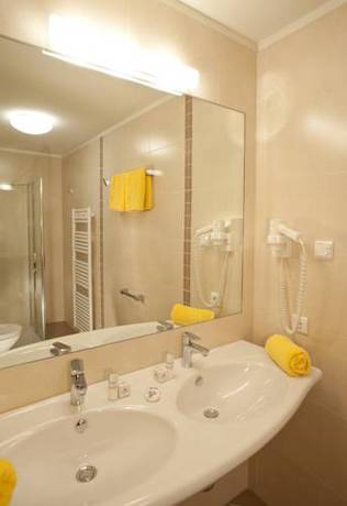 Imagen de la habitación del Hotel Livehotel Friedheim. Foto 3