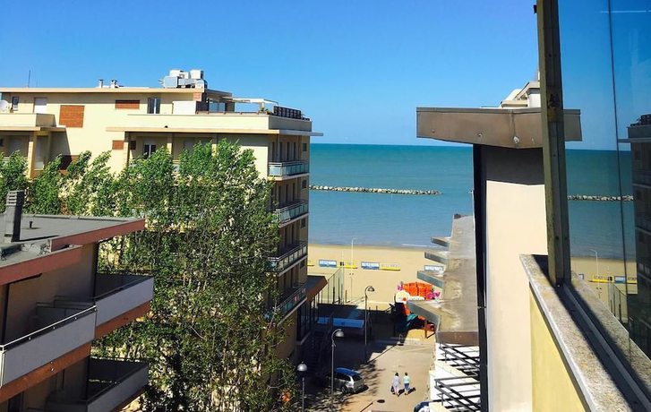 Imagen general del Hotel Lively. Foto 4