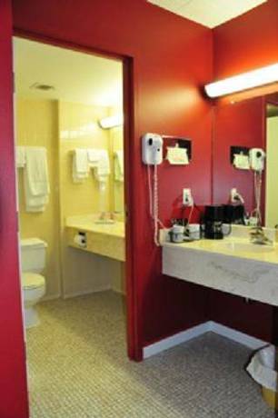 Imagen de la habitación del Hotel Lively Inn and Suites. Foto 6