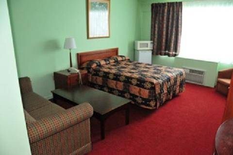 Imagen de la habitación del Hotel Lively Inn and Suites. Foto 9