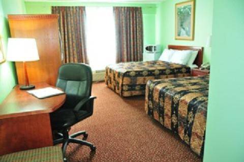 Imagen de la habitación del Hotel Lively Inn and Suites. Foto 11