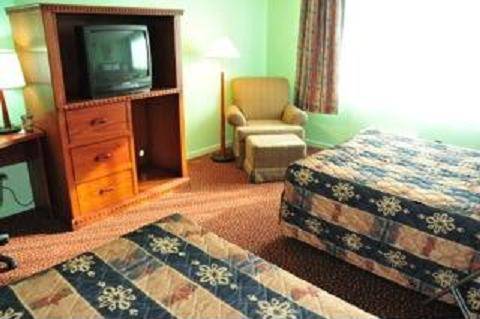 Imagen de la habitación del Hotel Lively Inn and Suites. Foto 12