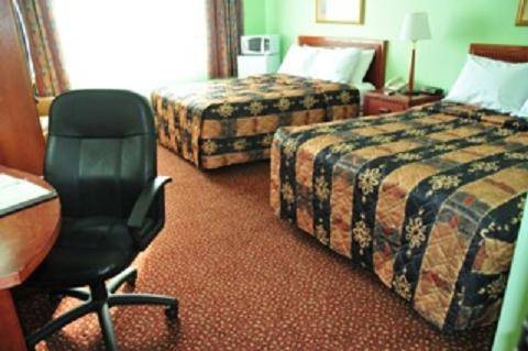 Imagen de la habitación del Hotel Lively Inn and Suites. Foto 13