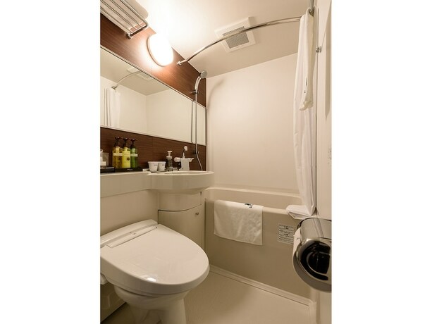 Imagen de la habitación del Hotel Livemax Asakusabashi Station. Foto 12