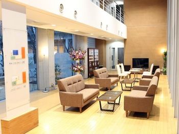 Imagen de los interiores del Hotel Livemax Chiba Mihama. Foto 7