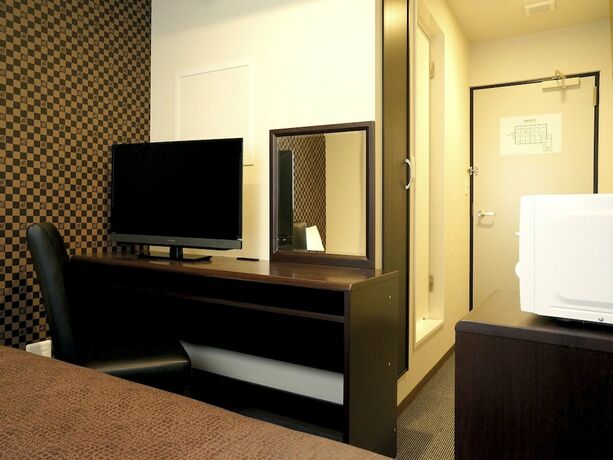 Imagen de la habitación del Hotel Livemax Himeji-ekimae. Foto 31
