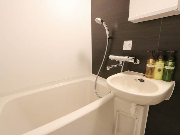 Imagen de la habitación del Hotel Livemax Kayabacho. Foto 13