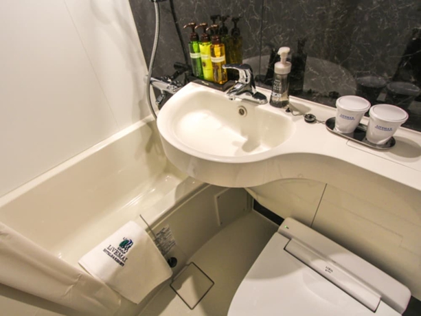 Imagen de la habitación del Hotel Livemax Osaka Honmachi. Foto 11