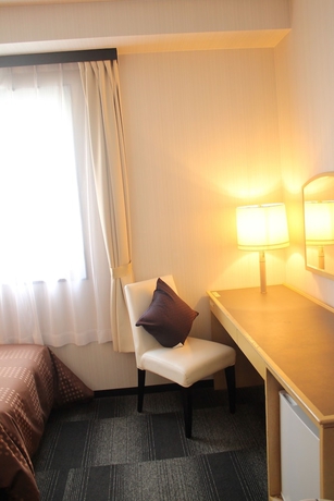Imagen de la habitación del Hotel Livemax Otemae. Foto 13