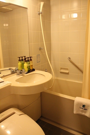 Imagen de la habitación del Hotel Livemax Otemae. Foto 15