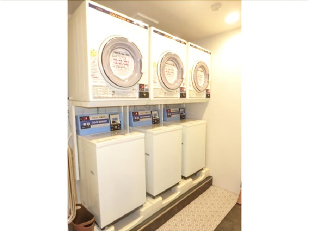 Imagen de los interiores del Hotel Livemax Premium Hiroshima. Foto 18