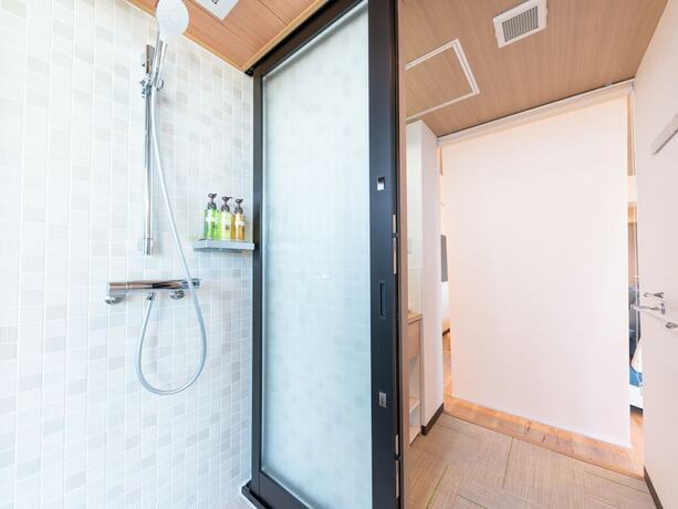 Imagen de la habitación del Hotel Livemax Resort Atami Ocean. Foto 17
