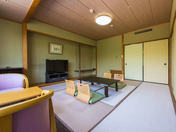 Imagen de los exteriores del Hotel Livemax Resort Kaga-yamashiro. Foto 12