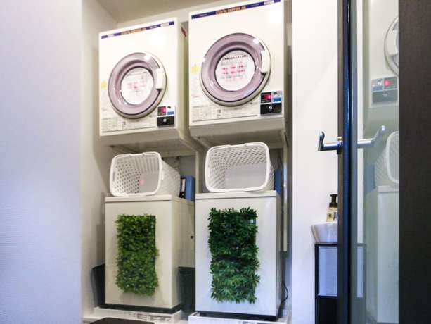 Imagen de los interiores del Hotel Livemax Shinjuku East. Foto 13