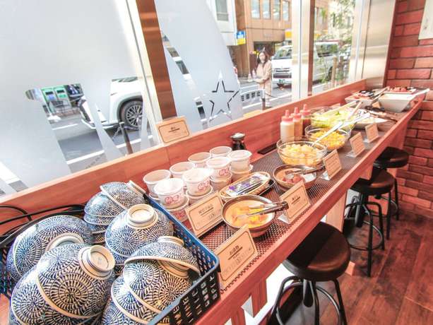 Imagen del bar/restaurante del Hotel Livemax Shinsaibashi East. Foto 2