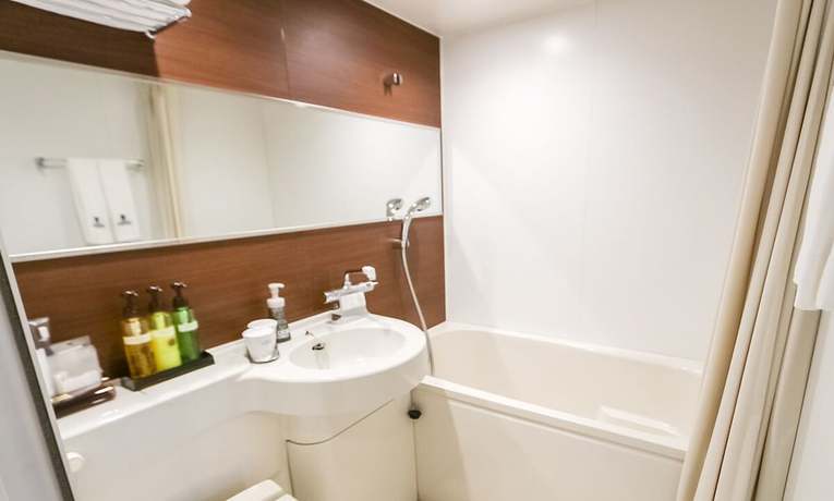 Imagen de la habitación del Hotel Livemax Toyama. Foto 10