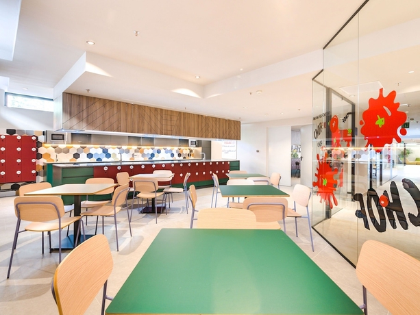 Imagen de los interiores del Hotel Livensa Living Studios Valencia Viveros. Foto 12