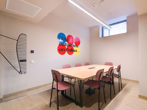 Imagen de los interiores del Hotel Livensa Living Studios Valencia Viveros. Foto 13