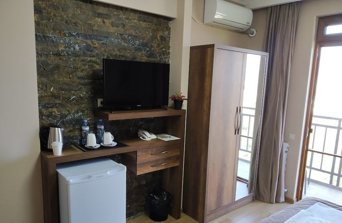 Imagen de la habitación del Hotel Livin, Tbilisi. Foto 5