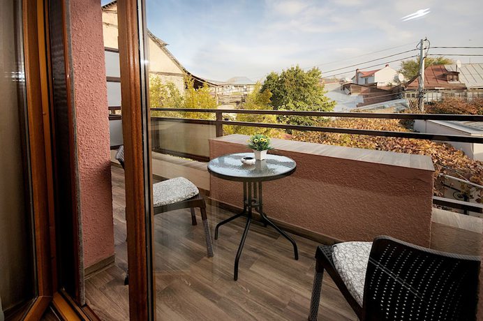 Imagen de la habitación del Hotel Livin, Tbilisi. Foto 12