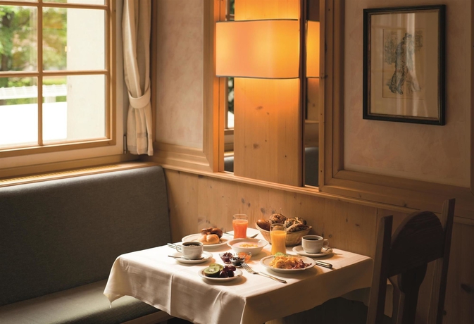 Imagen del bar/restaurante del Hotel Living Am Deutschen Museum. Foto 5