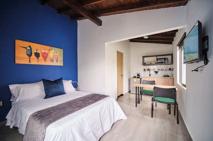 Imagen de la habitación del Hotel Living Blue. Foto 10